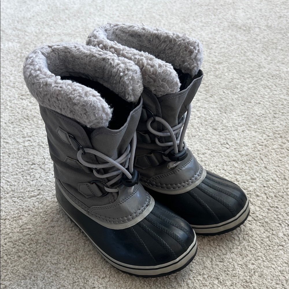 Sorel Kids Boots - Gray and Black